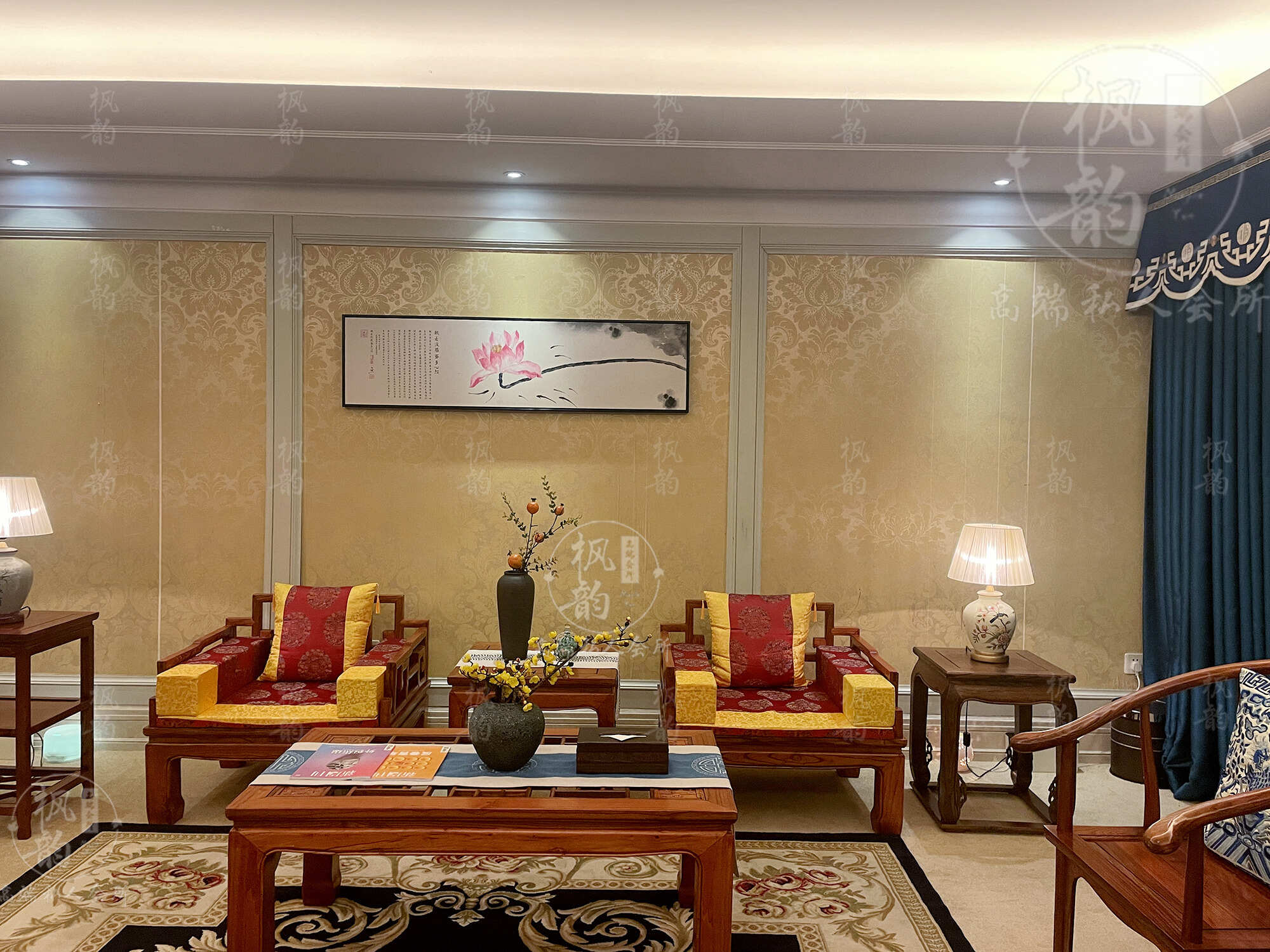 月中与老板去上海静安区特色spa会所,力度合适，很舒服